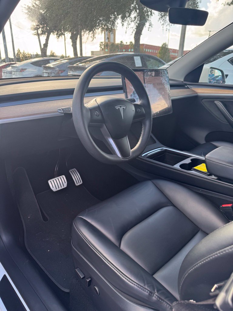 Used 2024 Tesla Model Y Performance AWD/4WD image 14