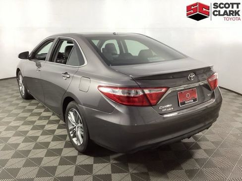 Used 2015 Toyota Camry SE FWD image 5