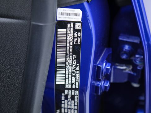 Certified 2023 Maserati Levante GT AWD/4WD image 22