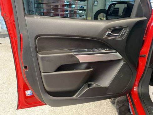 Used 2020 Chevrolet Colorado ZR2 AWD/4WD image 25