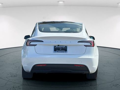 Used 2024 Tesla Model 3 Standard Range RWD image 6