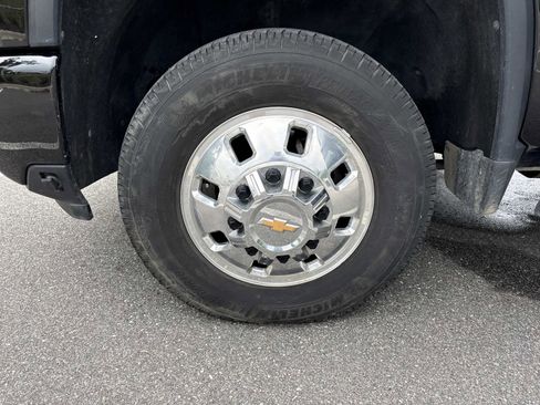 Used 2024 Chevrolet Silverado 3500 High Country w/ High Country Premium Package AWD/4WD image 34