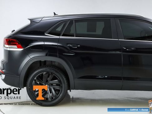 Used 2023 Volkswagen Atlas Cross Sport SE w/ Panoramic Sunroof Package FWD image 49