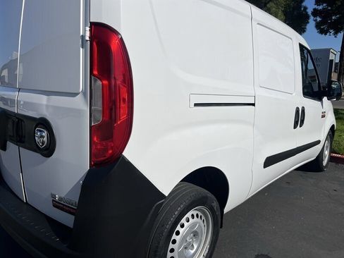 Used 2019 RAM ProMaster City Tradesman image 12