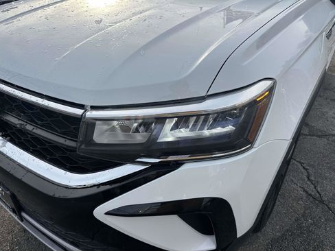 Used 2024 Volkswagen Taos S image 7