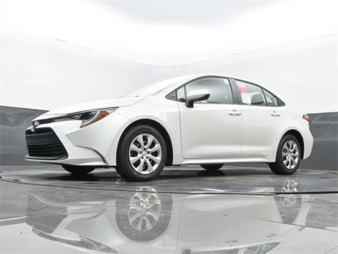 New 2026 Toyota Corolla LE image 25