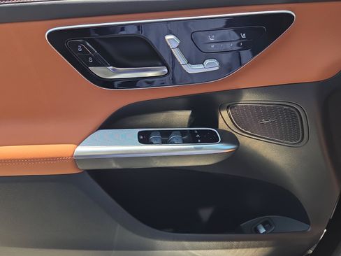 New 2026 Mercedes-Benz GLC 300 image 33