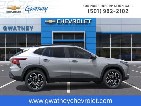 New 2026 Chevrolet Trax RS FWD image 5