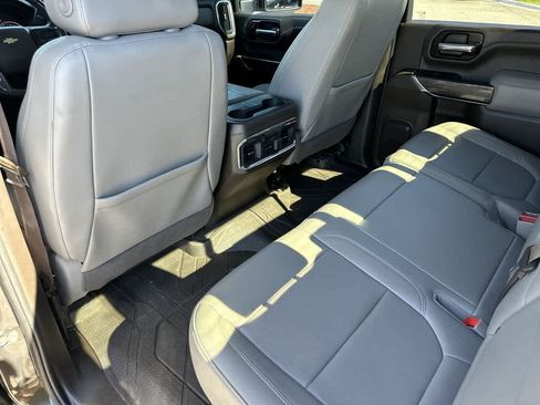 Used 2022 Chevrolet Silverado 2500 LTZ w/ LTZ Plus Package image 12