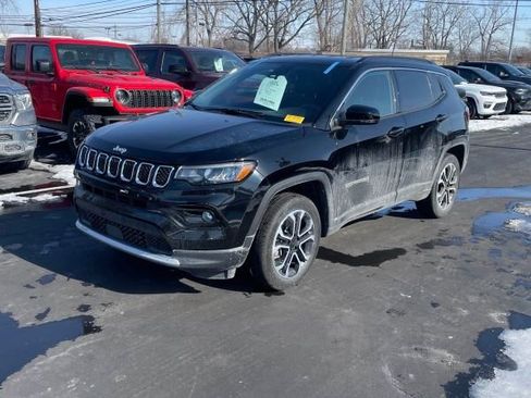 Used 2024 Jeep Compass Limited image 1