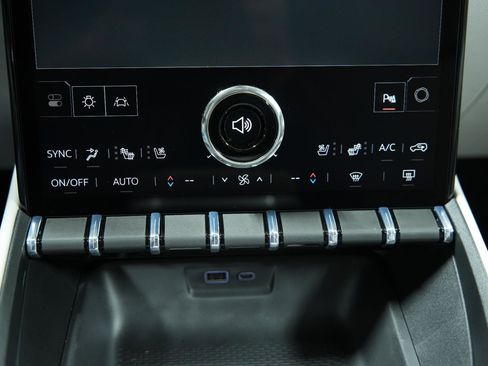 New 2026 GMC Terrain Denali w/ LPO, Black Badging Package image 34