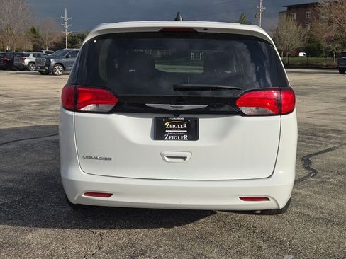 Used 2024 Chrysler Voyager LX FWD image 14