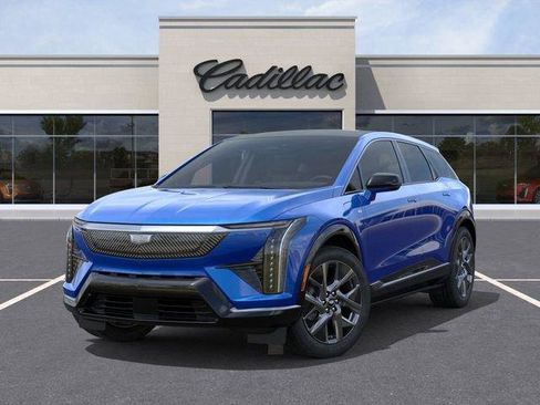 New 2026 Cadillac Optiq Luxury 2 RWD image 6