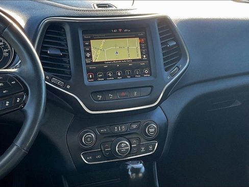 Used 2023 Jeep Cherokee Altitude Lux image 6