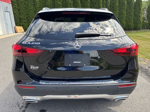 Used 2024 Mercedes-Benz GLA 250 4MATIC image 4