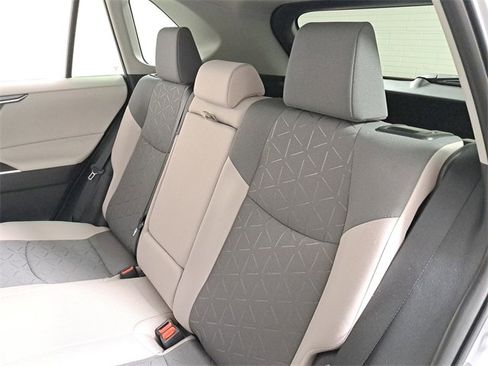 Used 2025 Toyota RAV4 XLE image 13