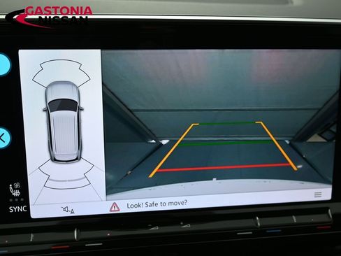 Used 2024 Volkswagen Atlas SE image 19