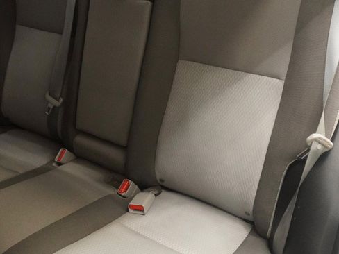 Used 2019 Toyota Corolla LE FWD image 5