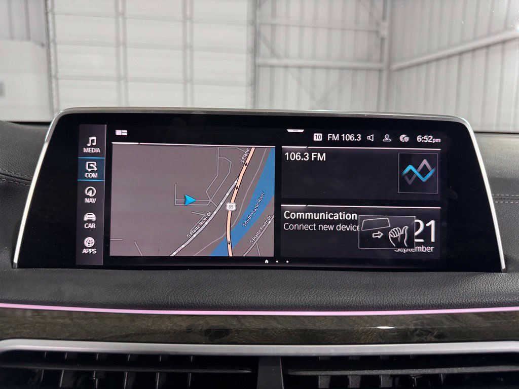 Used 2022 BMW 745e xDrive AWD/4WD image 37