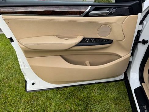 Used 2016 BMW X3 xDrive28i image 15