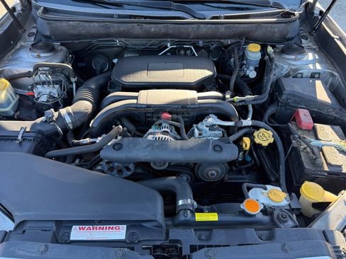 Used 2011 Subaru Legacy 2.5i Limited image 13