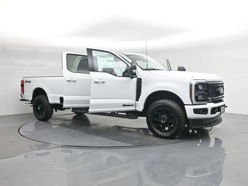 New 2026 Ford F350 XLT w/ XLT Premium Package AWD/4WD image 32