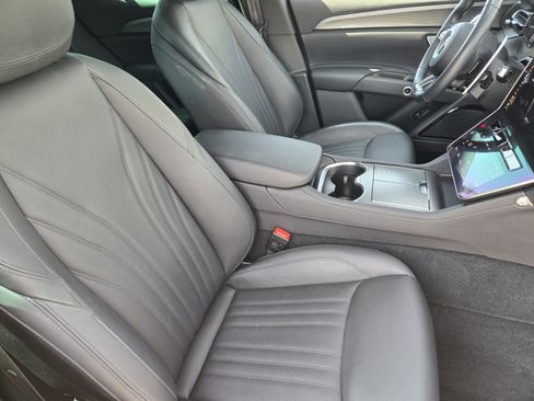 Used 2024 Maserati Grecale GT AWD/4WD image 12