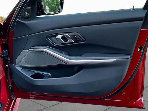 Used 2025 BMW M340i RWD image 23