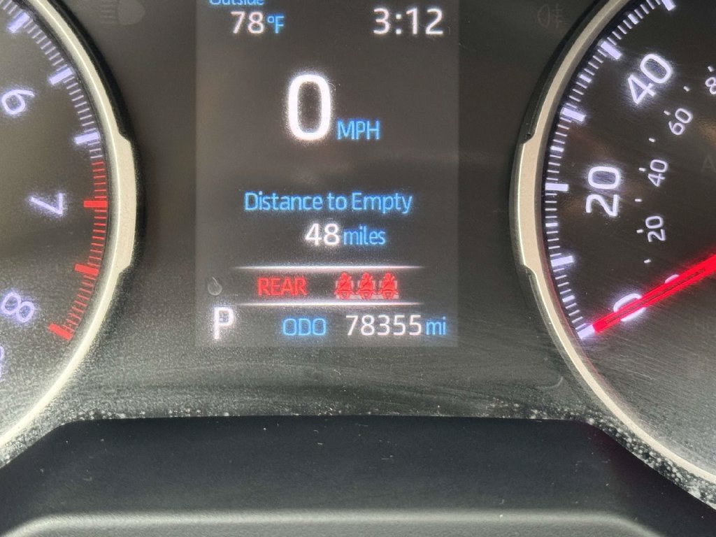 Used 2019 Toyota RAV4 LE w/ All Weather Liner Package AWD/4WD image 13