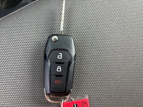 Used 2018 Ford F150 XLT image 31