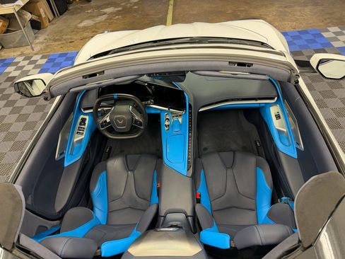 Used 2022 Chevrolet Corvette Stingray Premium Conv w/ Z51 Performance Package RWD image 14