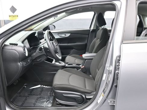Used 2024 Kia Forte LXS FWD image 11