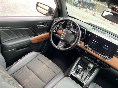 Used 2024 GMC Canyon AT4 w/ Canyon Safety Plus Package image 21