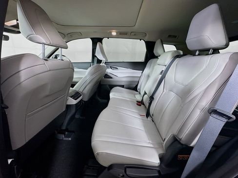 New 2026 INFINITI QX60 Luxe image 31