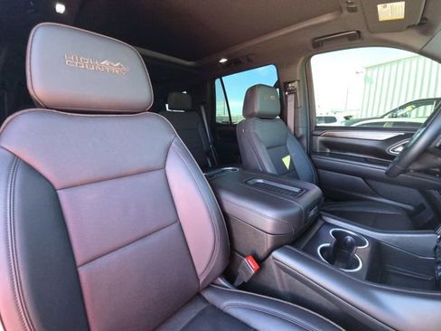 Used 2023 Chevrolet Tahoe High Country w/ Premium Package image 21