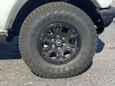 Used 2024 Ford Bronco Wildtrak AWD/4WD image 10