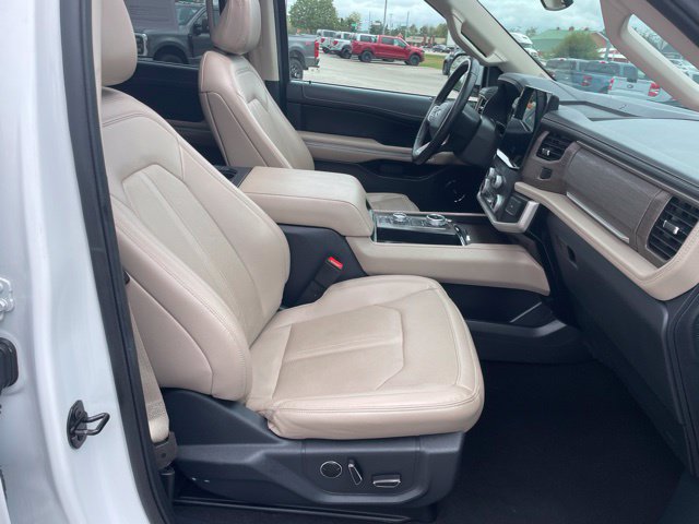 Used 2024 Ford Expedition Max Limited AWD/4WD image 50