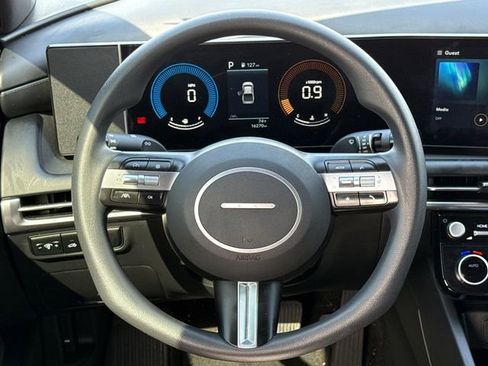 Used 2025 Hyundai Santa Cruz SEL image 13