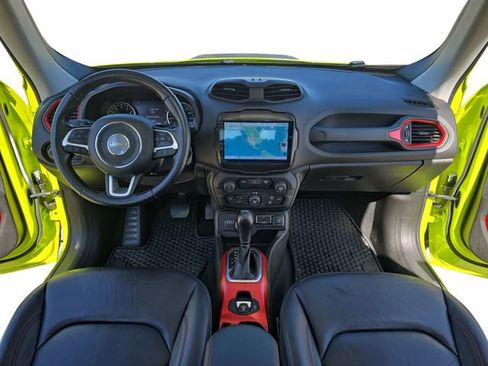 Used 2018 Jeep Renegade Trailhawk image 9