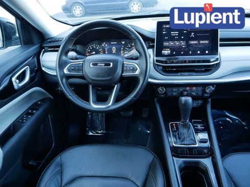 Used 2022 Jeep Compass Limited image 16