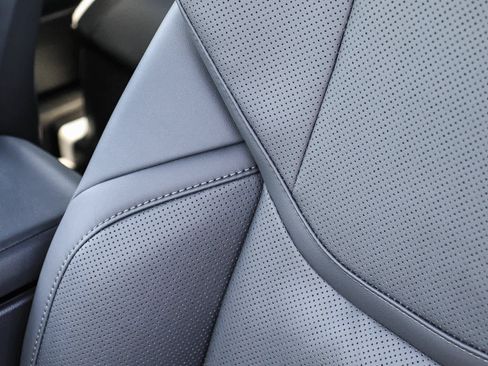 New 2026 Lexus ES 350e FWD image 25