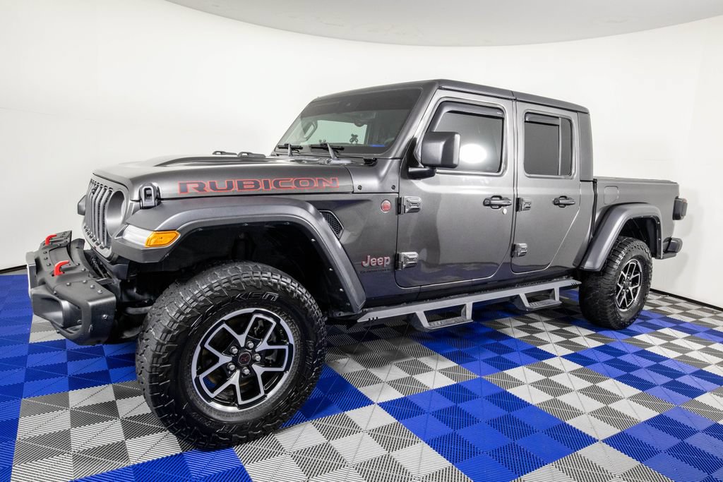 Used 2024 Jeep Gladiator Rubicon w/ Technology Group AWD/4WD image 2