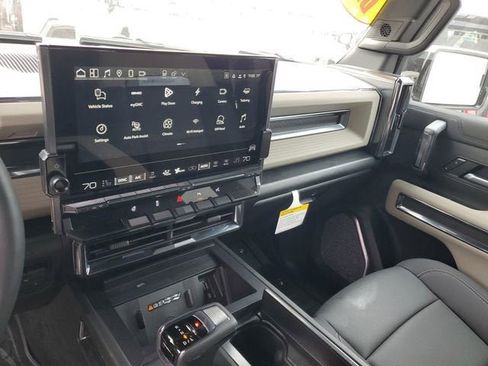 New 2026 GMC Hummer EV 4x4 Crew Cab image 27