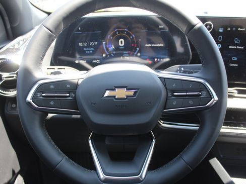 New 2027 Chevrolet Equinox LT w/ Convenience Package II AWD/4WD image 11