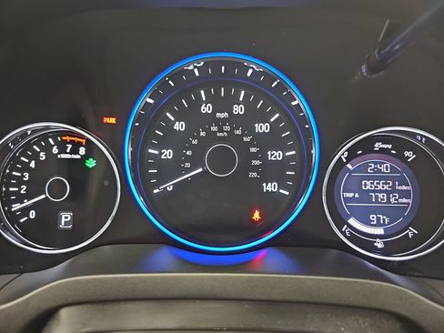 Used 2018 Honda HR-V LX image 24