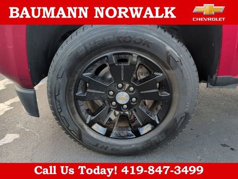 Used 2019 Chevrolet Colorado LT w/ LT Convenience Package AWD/4WD image 18