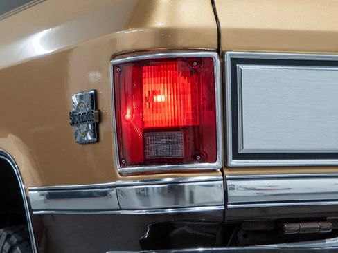 Used 1988 Chevrolet Blazer 4WD image 6