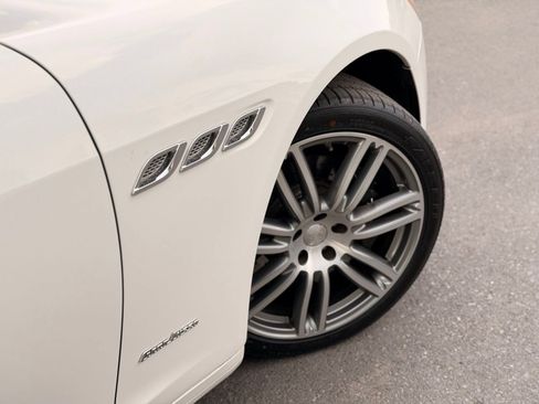 Used 2017 Maserati Quattroporte S GranLusso RWD image 22
