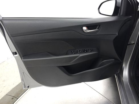 Used 2022 Hyundai Accent SE FWD image 13