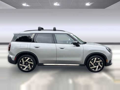 New 2025 MINI Cooper Countryman S w/ Comfort Package Max image 8